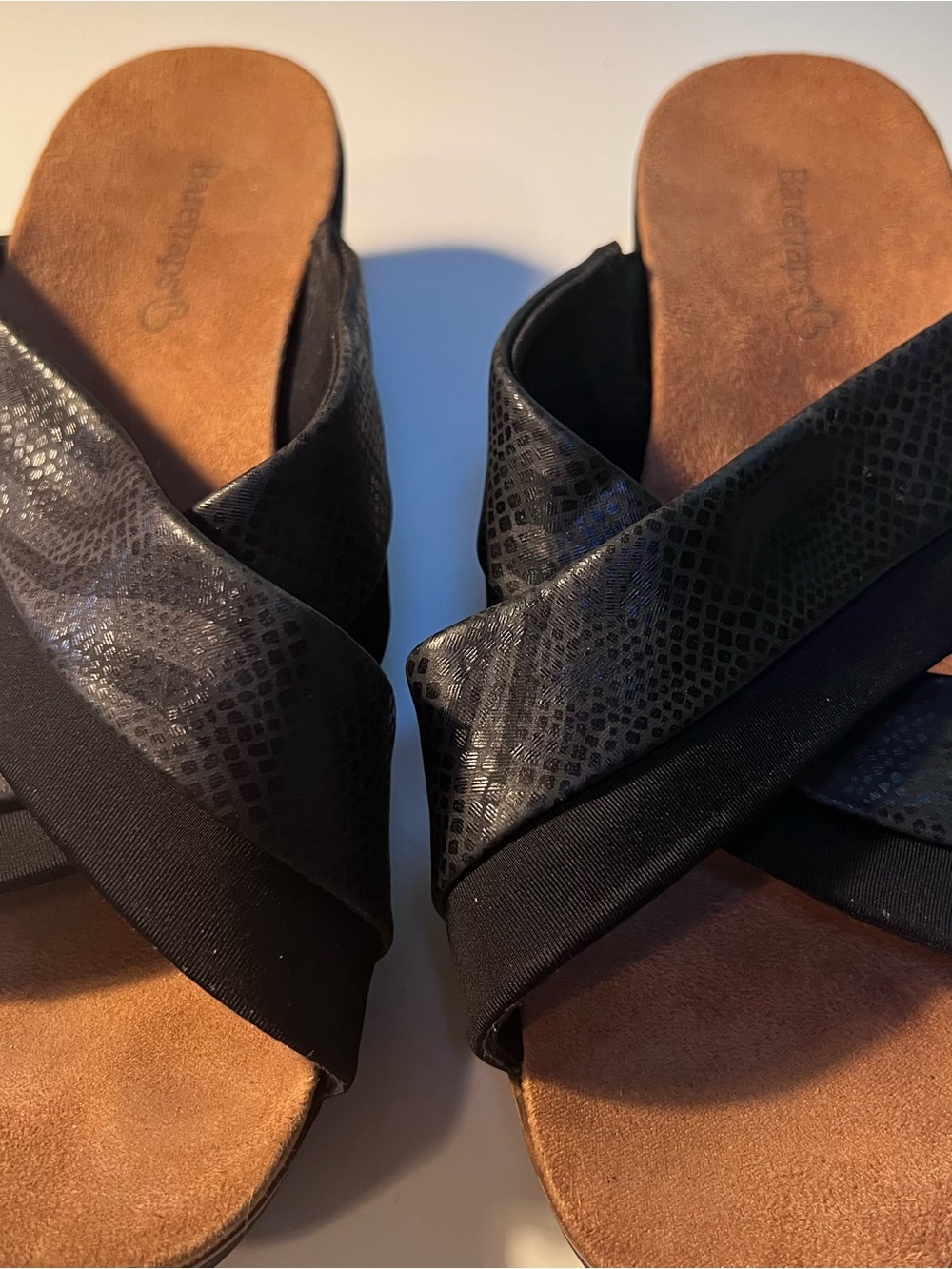 Baretraps Carmiela Sandals Slides Wedge Black Two Tone Straps Size 6M